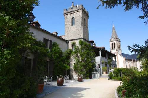 www.chateau-de-creissels.com