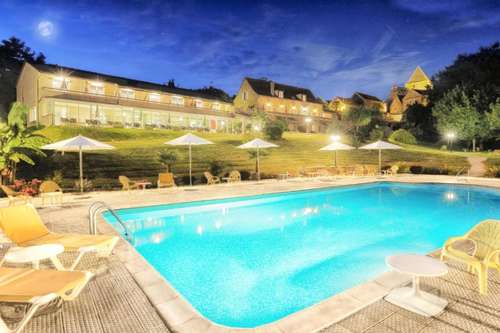 www.hotel-laborderie.com