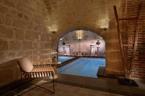 www.hotel-la-lanterne.com