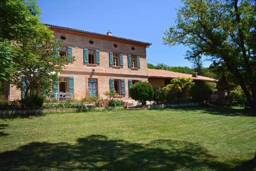 www.domaine-lostalas.com