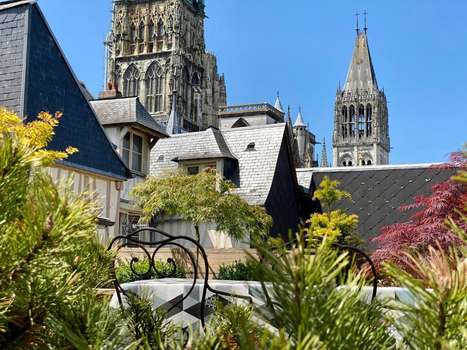 www.hotel-de-la-cathedrale.fr