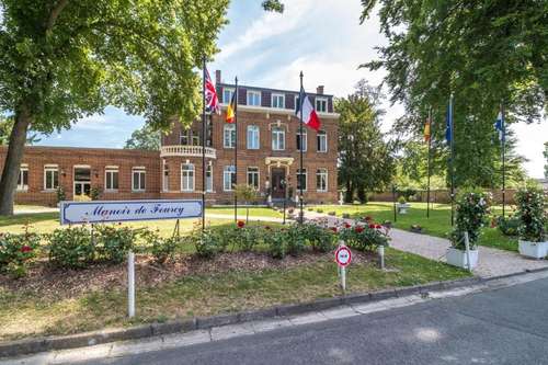 www.manoir-fourcy.com