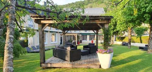 www.hotel-castelet.com