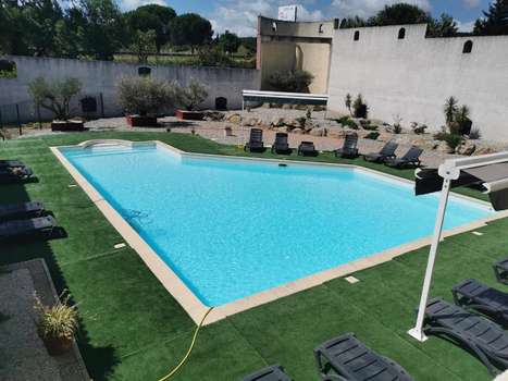 www.hotel-floreal-carcassonne.fr