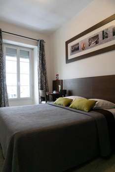 www.hotel-ossau.com