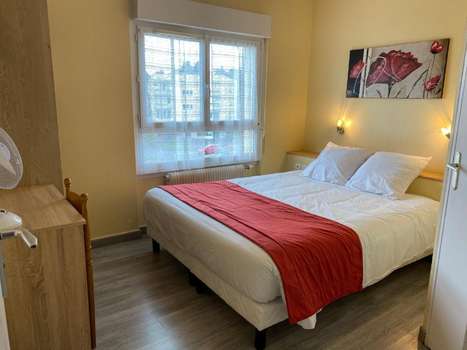 www.lefougereshotel.fr