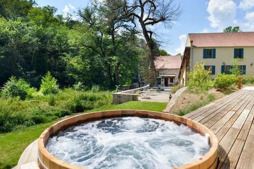 www.hotel-moulin-des-templiers.com