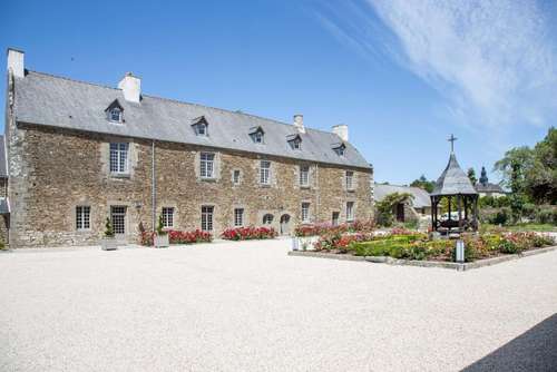 www.hotel-de-labbaye.fr