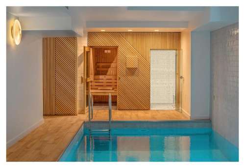 www.lyrichotelparis.com
