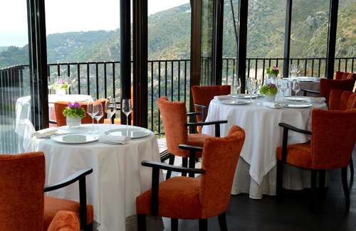 www.chateaueza.com