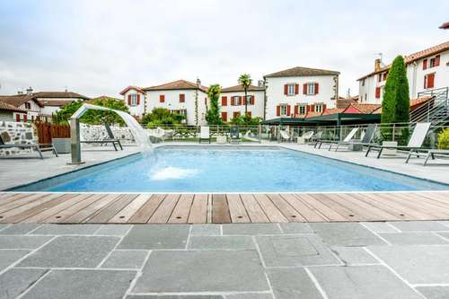 www.hotel-restaurant-euzkadi.com