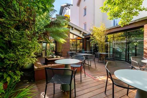 www.hotel-villakoegui-biarritz.fr