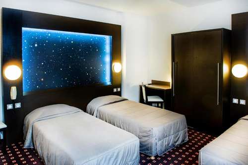 www.hotelstellalourdes.fr