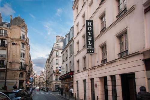 www.hotel-des-deux-avenues.com