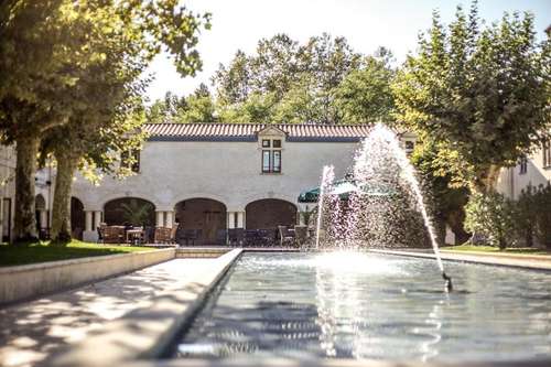 www.domaine-valmont.com