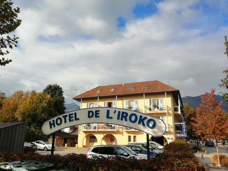 www.hotel-aixlesbains.com