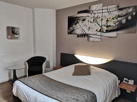 www.lhotel-romilly.fr