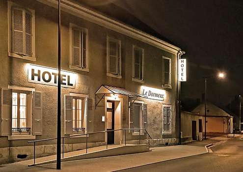 www.hotelmehunledormeux.fr
