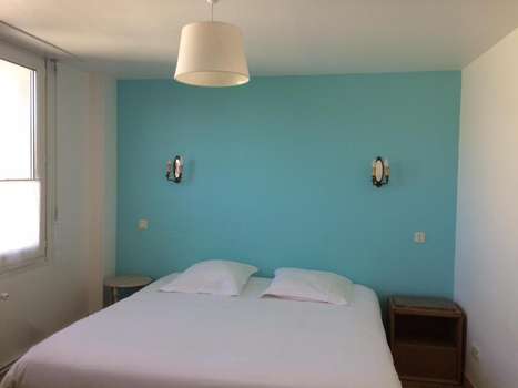 www.hotel-richelieu-calais.com