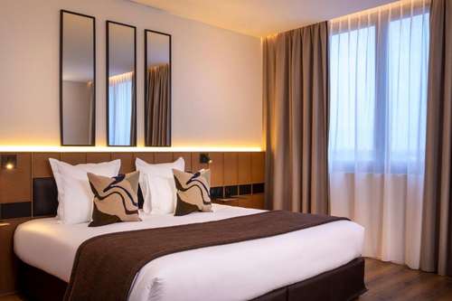 www.hotelduportnogent.com