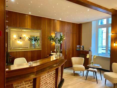 www.hotel-moderna.com