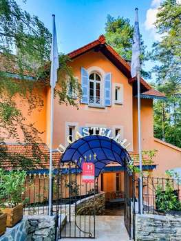 www.hotel-ucastellu.fr