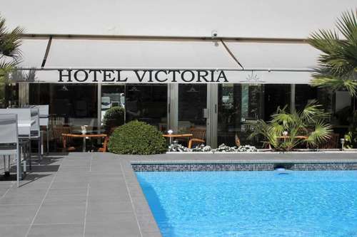 www.cannes-hotel-victoria.com