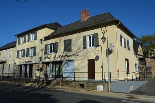 www.hotel-hippodrome-pompadour.fr