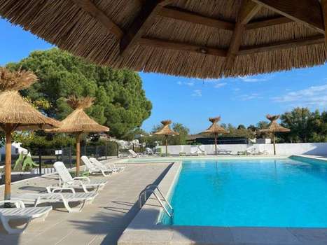 www.hotelmasdeslys.com