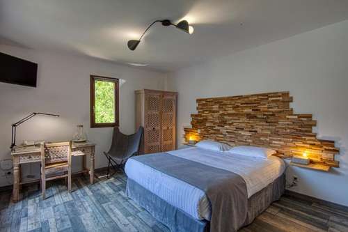 www.lerelaisdutouron.com