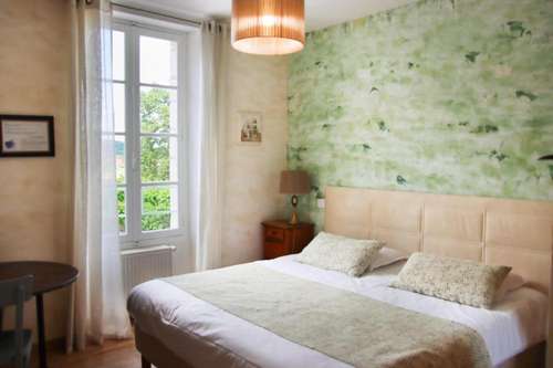 www.auberge7tours.com