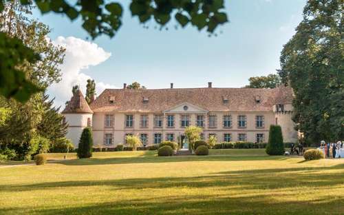 www.chateaucoursenlisse.fr