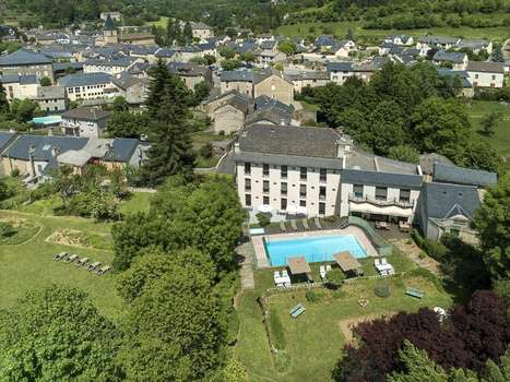 www.hotel-mont-aigoual.fr