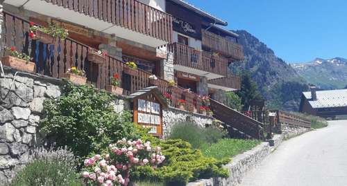 www.hotel-glieres.com