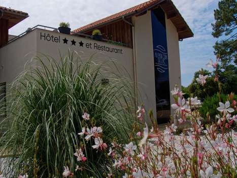 www.hotel-auboncoindulac.com
