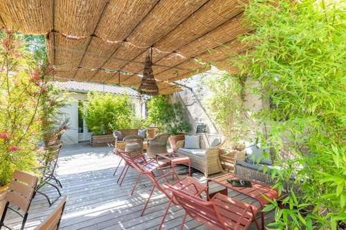 www.avignon-central-hotel.com