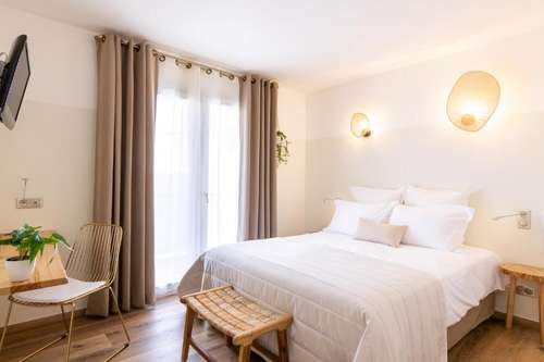 www.hotel-flor.com