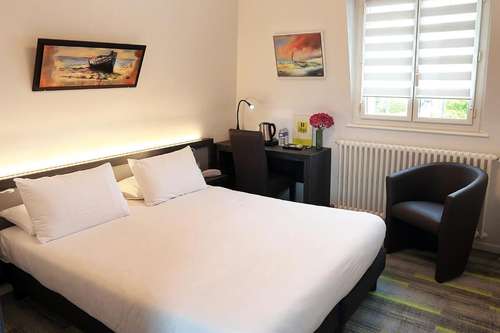 www.hotel-le-prieure.com