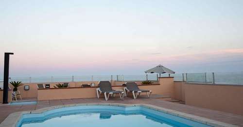 www.hotel-port-marine.com