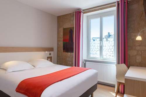 www.hotel-de-perros.fr