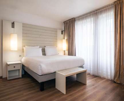 www.le-grand-hotel.com
