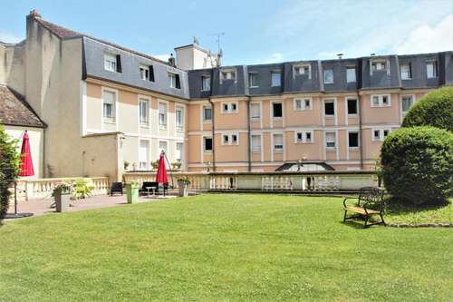 www.archotel-sens.com
