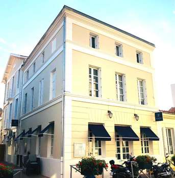 www.hotel-galet-bleu-fouras.com