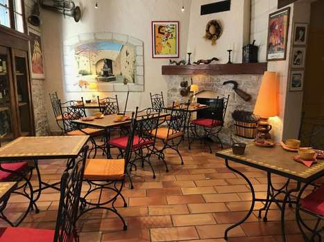 www.avignon-hotel-colbert.com