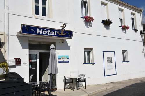 www.hotellecoureau.com