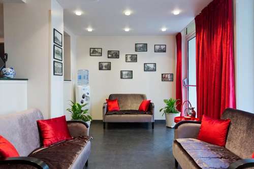 www.paris-hotel-aurore.com