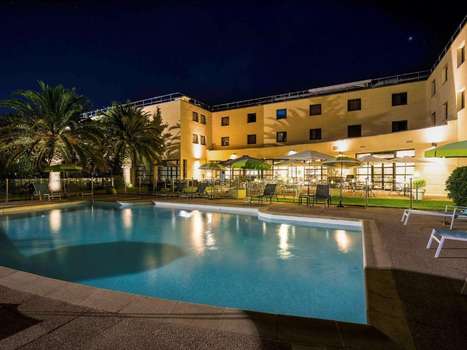 www.mercure-cannes-mandelieu.com