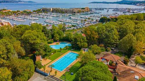 www.marinahotelclub.com