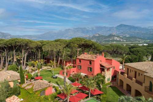 www.hotel-la-signoria.com