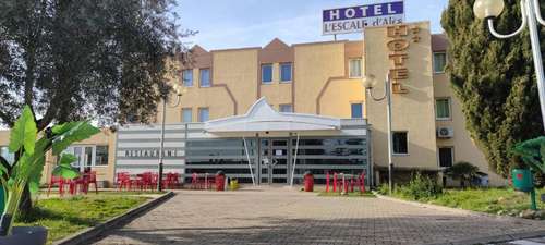 www.escale-ales-hotel.com